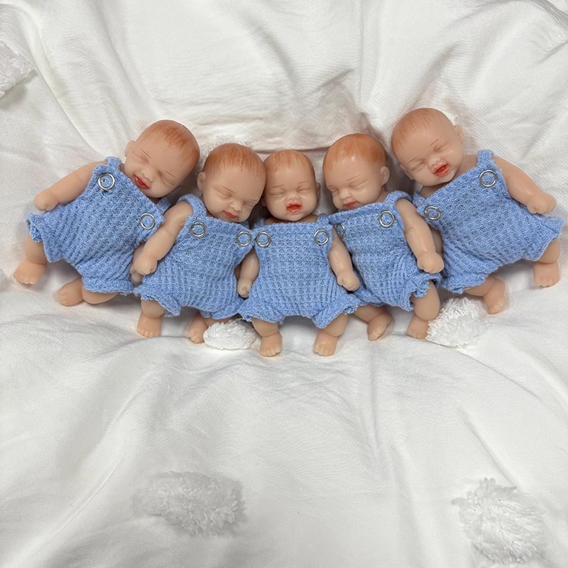 5 pz/set 4 pollici Fatti A Man - Reborn Baby Doll Silicone Realistic recensione e prezzo